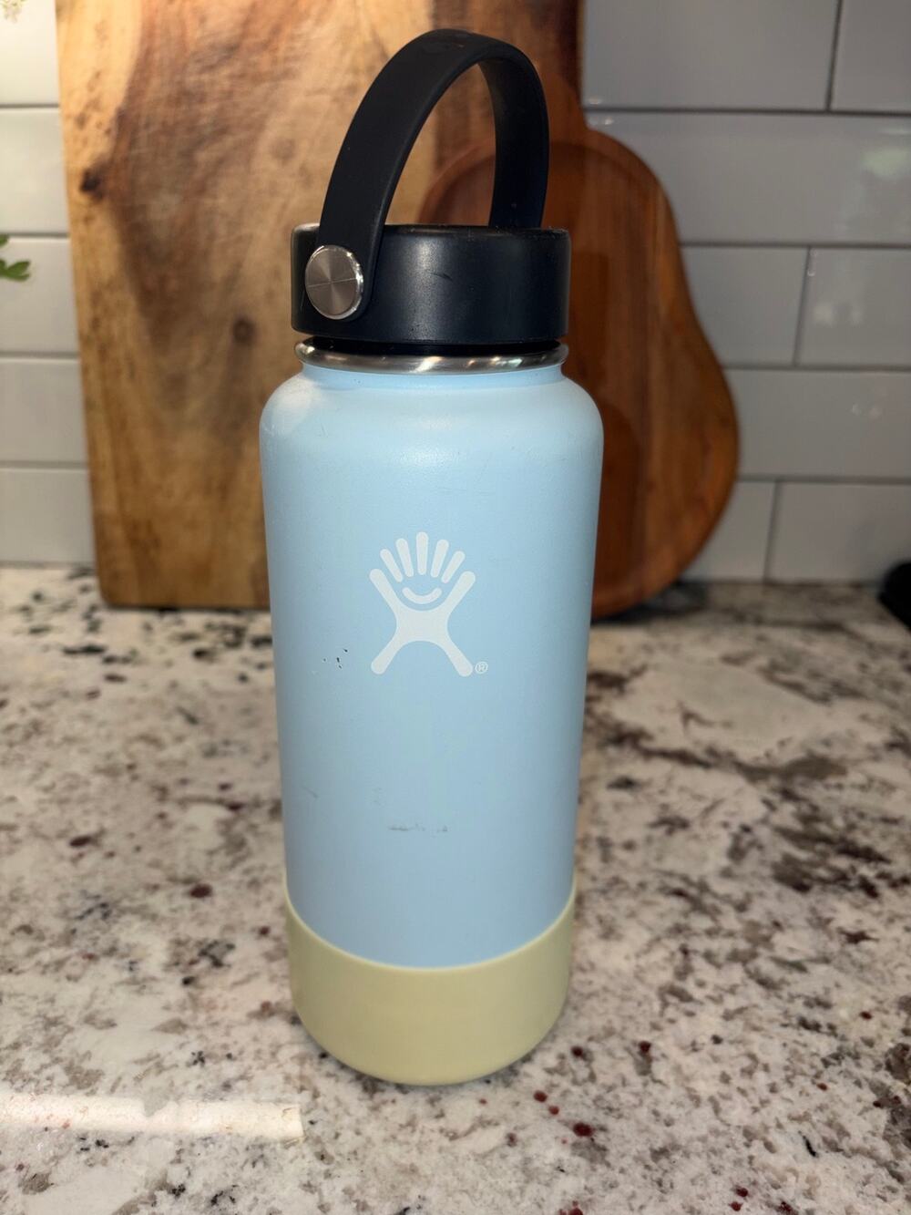Hydro Flask 32oz Wide Mouth Frost Blue Flex Cap + Boot – Has Dents